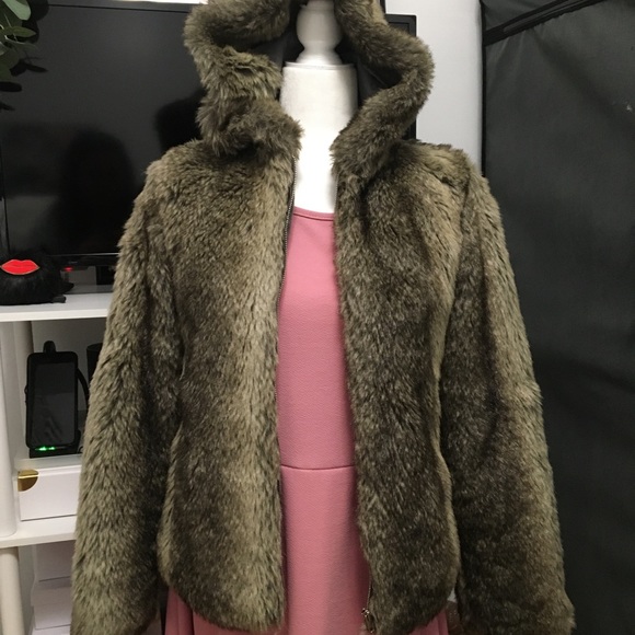 Faur fax Jacket - Picture 2 of 16